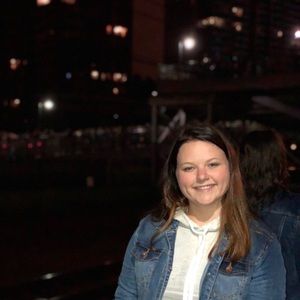 Meet your Posher, Abbey